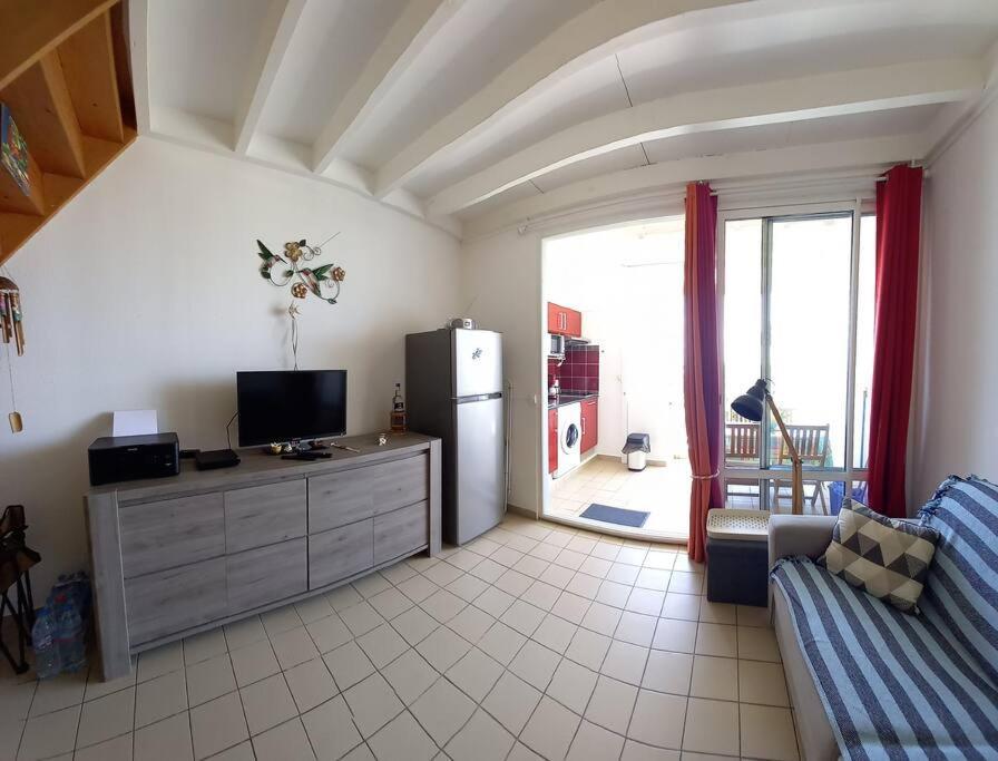Studio T1 Bis La Belle Vue, Vue Mer, Wifi, Plage A 50M Le Moule Dış mekan fotoğraf